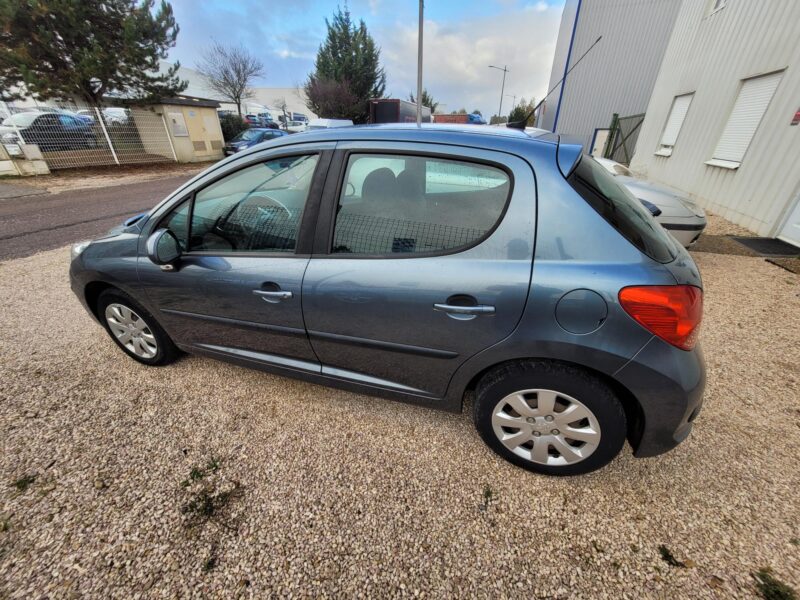 PEUGEOT 207 2006