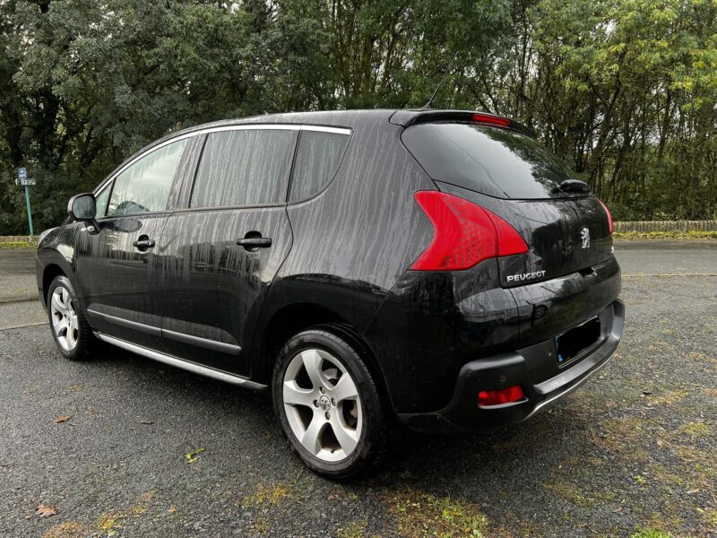 PEUGEOT 3008 2013