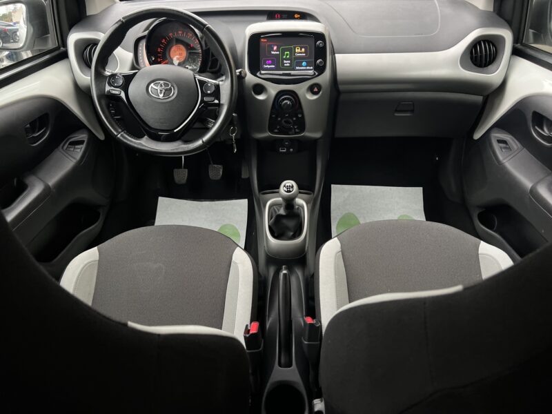 TOYOTA AYGO II 1.0 VVT-i 69 - 5 PORTES CLIMATISATION ECRAN TACTILE BLUETOOTH REGULATEUR Garantie1an