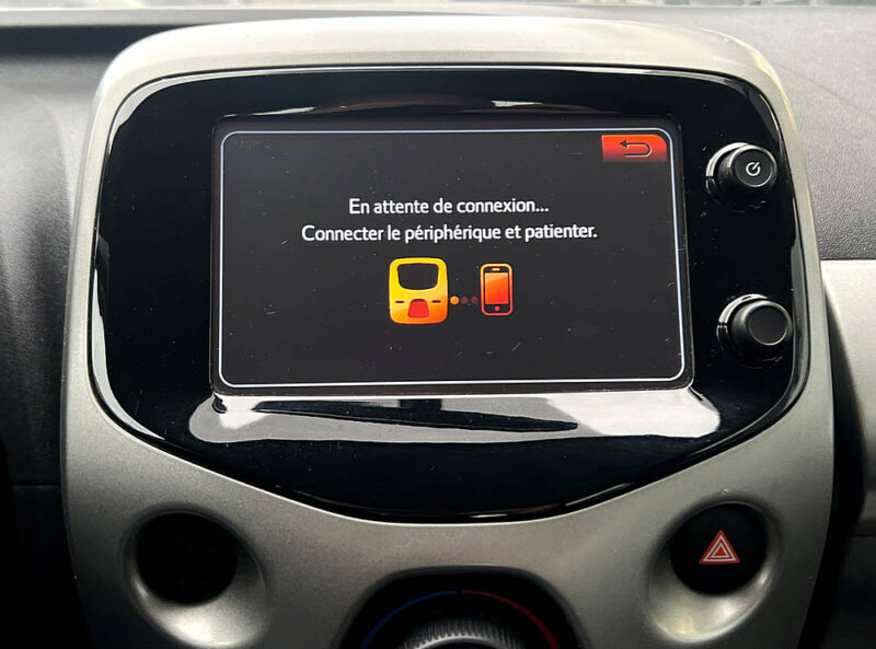 TOYOTA AYGO II 1.0 VVT-i 69 - 5 PORTES CLIMATISATION ECRAN TACTILE BLUETOOTH REGULATEUR Garantie1an