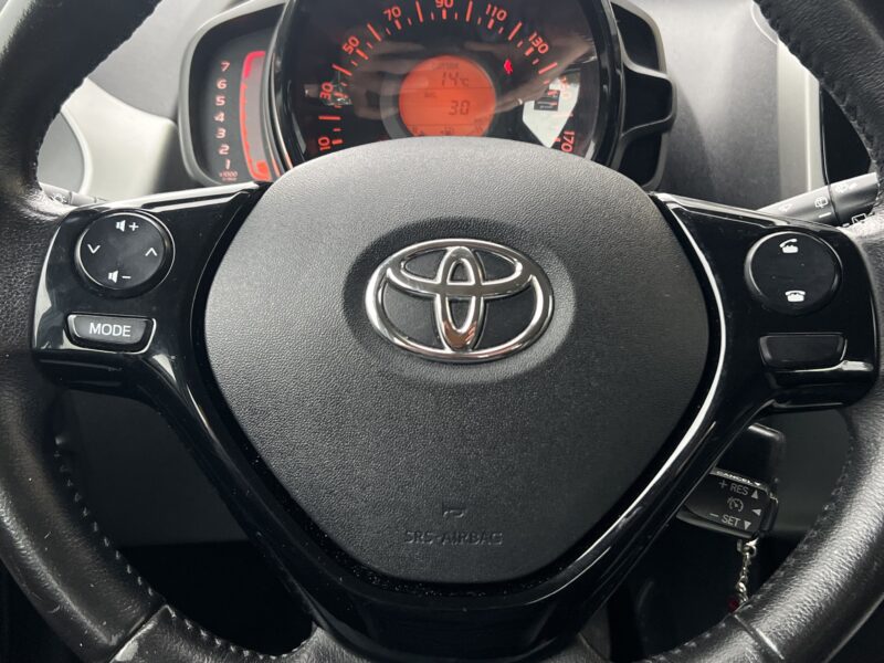 TOYOTA AYGO II 1.0 VVT-i 69 - 5 PORTES CLIMATISATION ECRAN TACTILE BLUETOOTH REGULATEUR Garantie1an