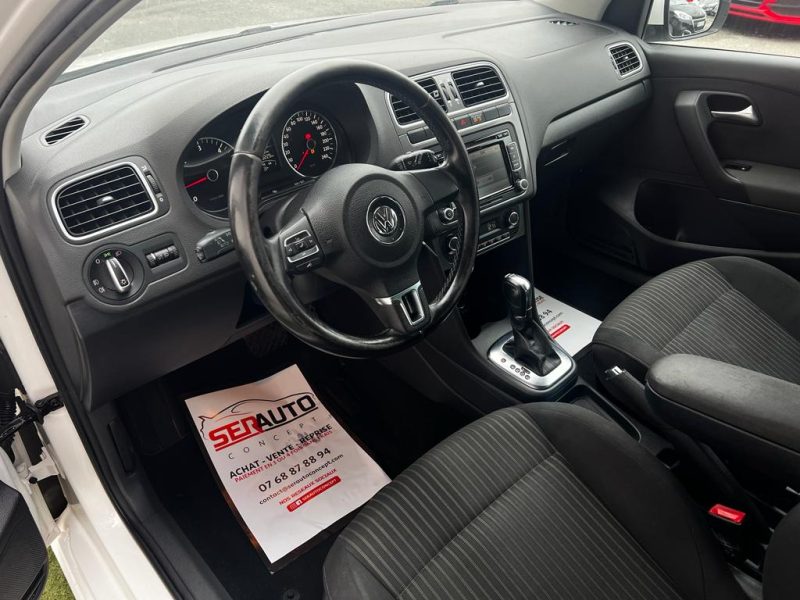 VOLKSWAGEN POLO V 2011