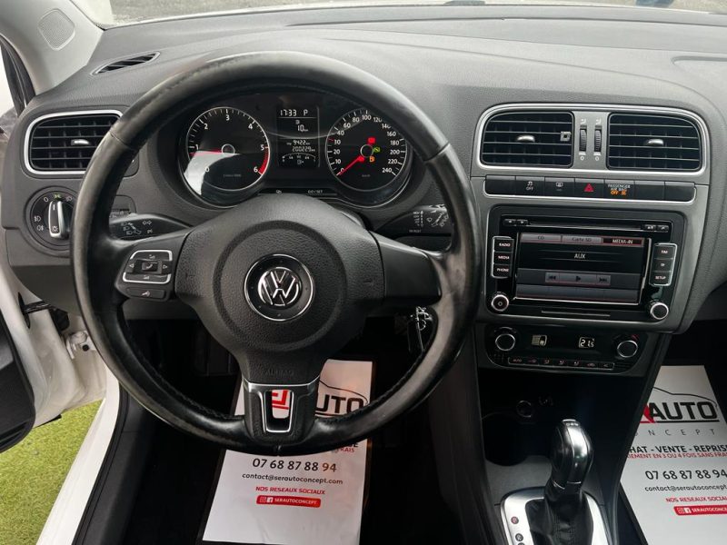 VOLKSWAGEN POLO V 2011