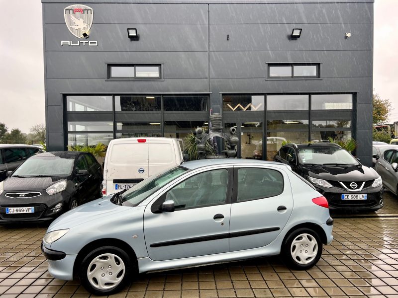 PEUGEOT 206 1.4L 75CH EXCLUSIVE 