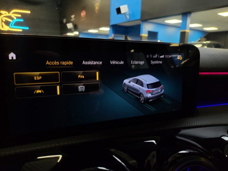 MERCEDES CLASSE A A 180 136cv AMG-line / TOIT OUVRANT / CAMERA / CARPLAY