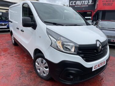 RENAULT TRAFIC III Camionnette 2017