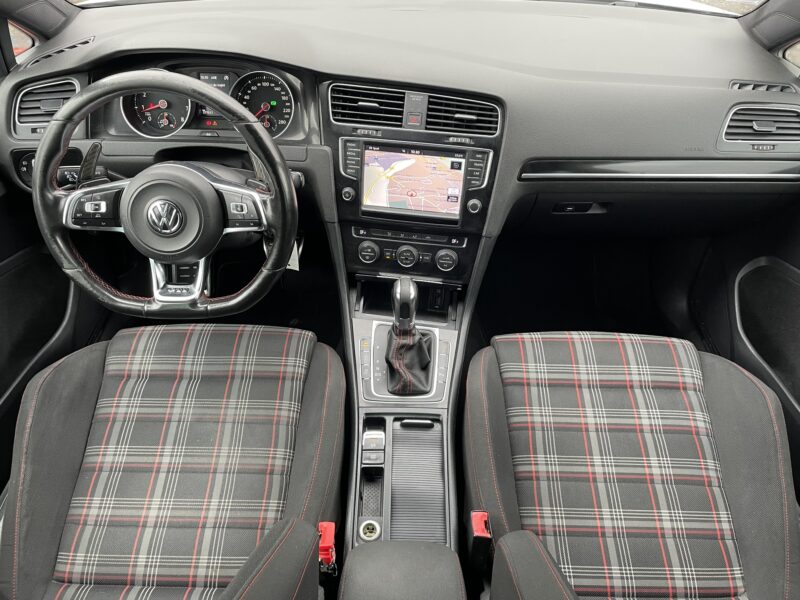 VOLKSWAGEN GOLF VII 2013