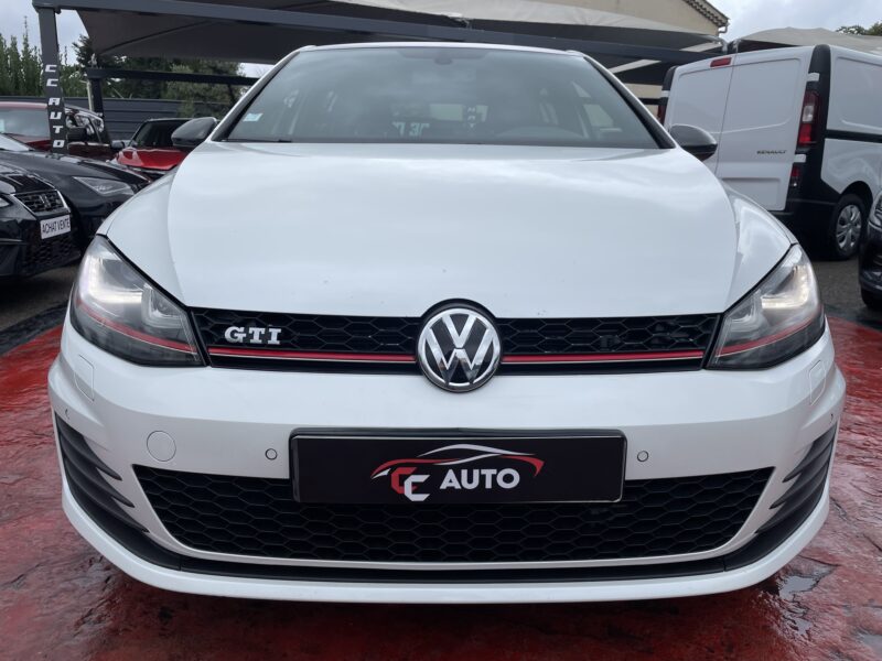 VOLKSWAGEN GOLF VII 2013