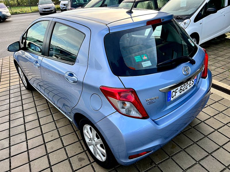 TOYOTA YARIS 2012