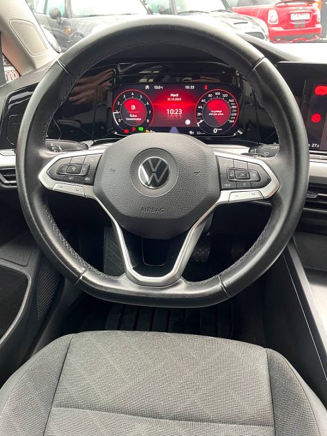 VOLKSWAGEN GOLF VIII 2021