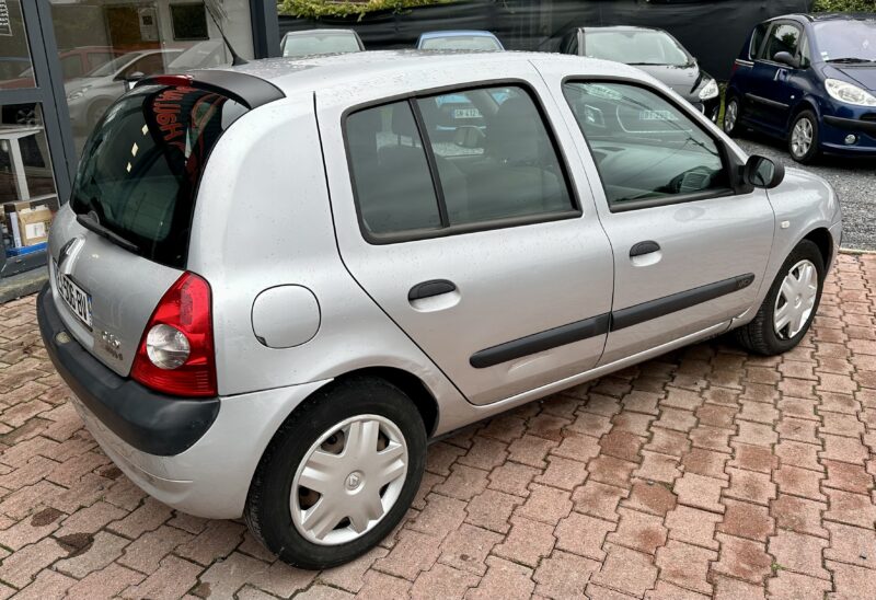 RENAULT CLIO 2005