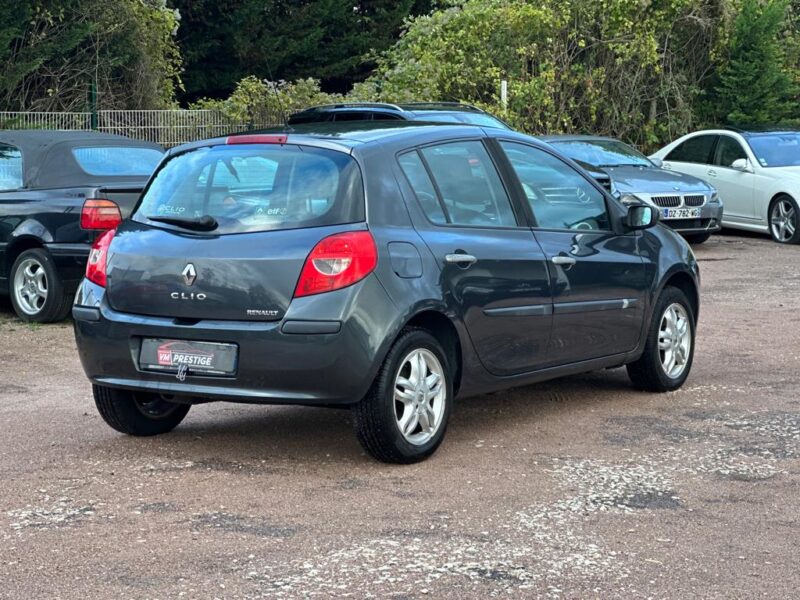 Renault Clio 3 2006