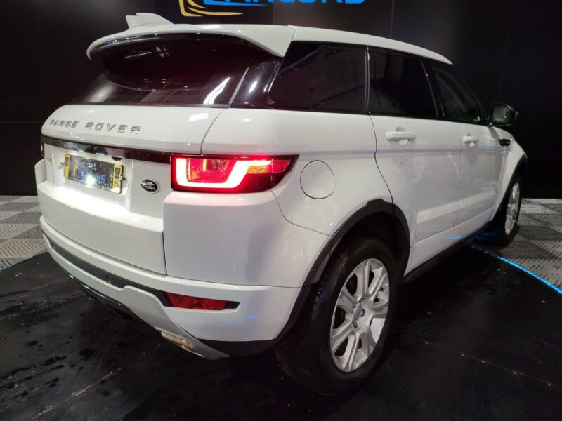 LAND ROVER RANGE ROVER EVOQUE 2.0 TD4 150cv SE Dynamic BVA // SIEGES CHAUFFANT/TOIT PANORAMIQUE/HAYO