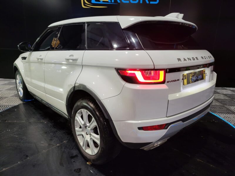 LAND ROVER RANGE ROVER EVOQUE 2.0 TD4 150cv SE Dynamic BVA // SIEGES CHAUFFANT/TOIT PANORAMIQUE/HAYO