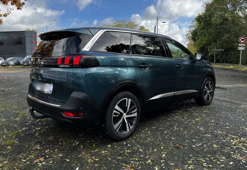 PEUGEOT 5008 II 2018