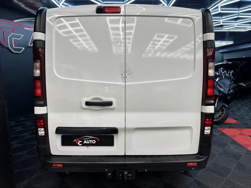 NISSAN NV300 Camionnette 2017