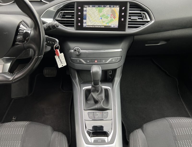 PEUGEOT 308 II ALLURE 1.6 BLUE HDI 120 Cv BOITE AUTO GPS REGULATEUR FULL LEDS - GARANTIE 1 AN