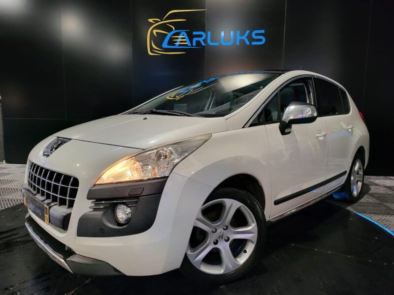 PEUGEOT 3008 1.6 HDi 112cv Féline BVM6 // SIEGES CHAUFFANT/TOIT PANORMAIQUE/GPS/BLUETOOTH