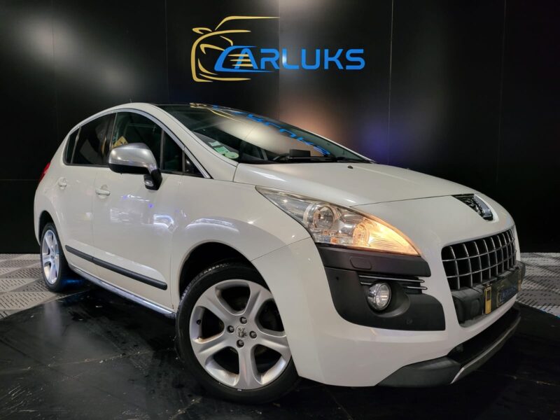 PEUGEOT 3008 1.6 HDi 112cv Féline BVM6 // SIEGES CHAUFFANT/TOIT PANORMAIQUE/GPS/BLUETOOTH