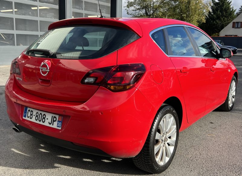 OPEL ASTRA 4 IV COSMO PACK 1.4 TURBO 120 Cv 5 PORTES / CRIT AIR 1 - GARANTIE 1 AN