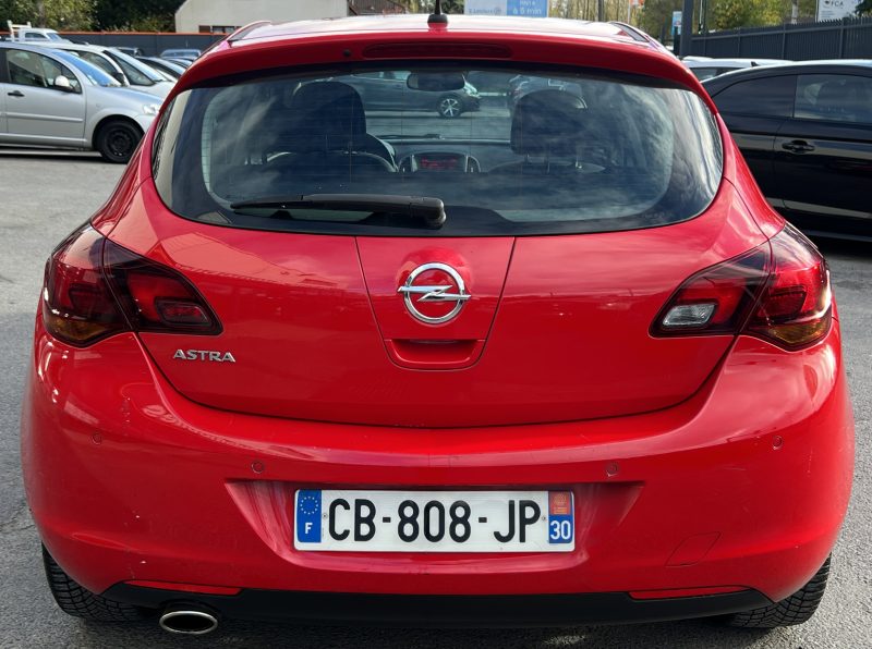 OPEL ASTRA 4 IV COSMO PACK 1.4 TURBO 120 Cv 5 PORTES / CRIT AIR 1 - GARANTIE 1 AN