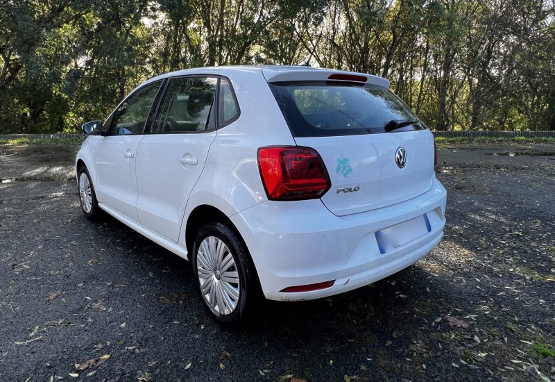 VOLKSWAGEN POLO V 2015