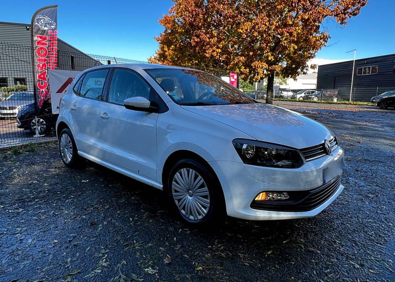 VOLKSWAGEN POLO V 2015