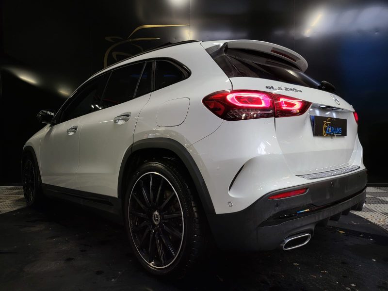 MERCEDES GLA 220 d 4-MATIC 190cv AMG LINE PACK PREMIUM + / TOIT OUVRANT / CARPLAY / MULTIBEAM