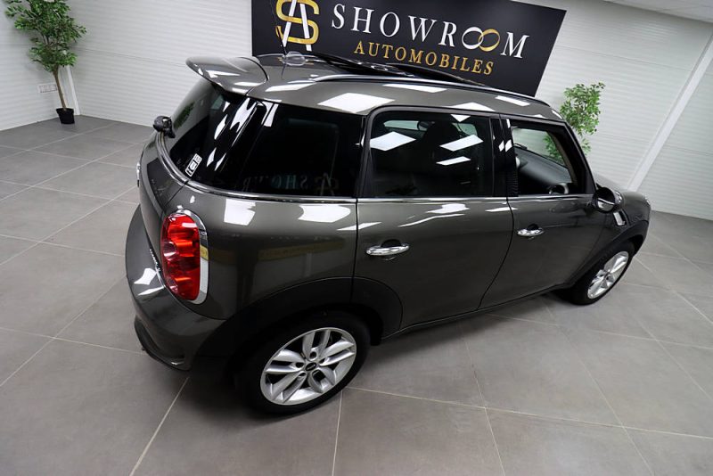 MINI MINI COUNTRYMAN 2011