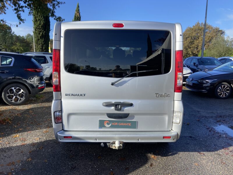 RENAULT TRAFIC PASSENGER 9 PLACES DCI 115CV