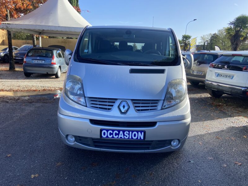 RENAULT TRAFIC PASSENGER 9 PLACES DCI 115CV