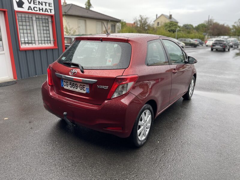 TOYOTA YARIS 2012