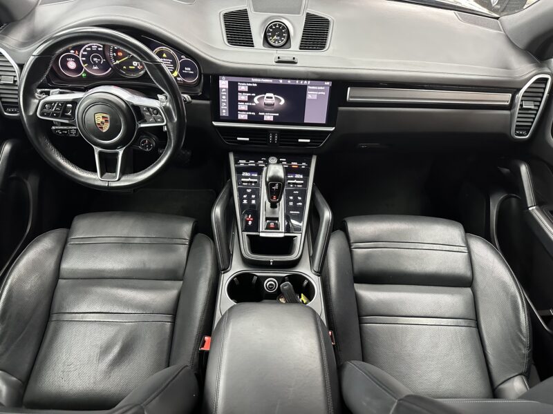 PORSCHE CAYENNE 2019