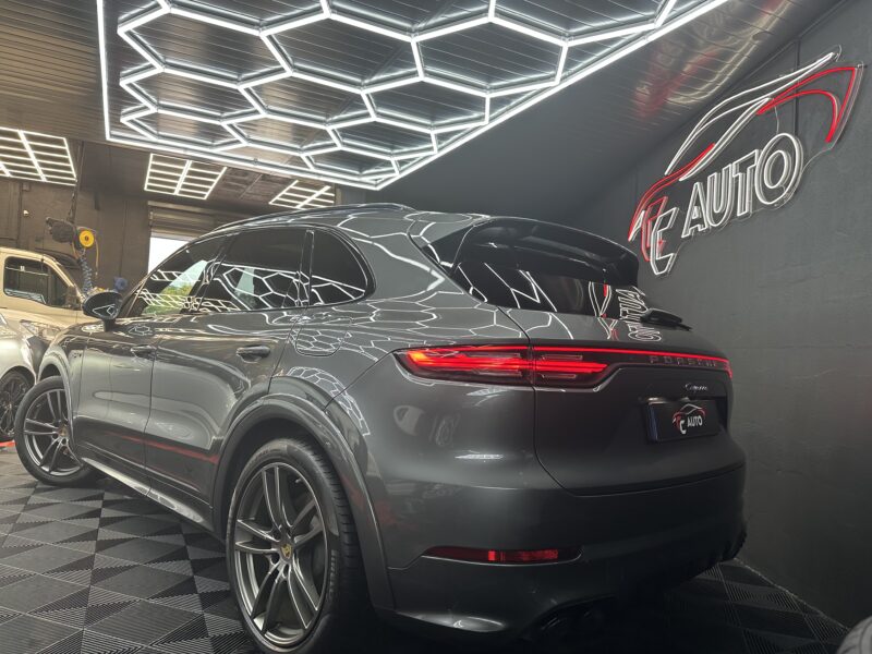 PORSCHE CAYENNE 2019