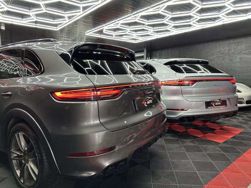 PORSCHE CAYENNE 2019