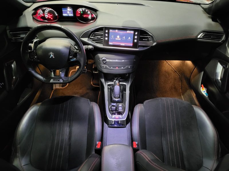 PEUGEOT 308 1.6 THP 225cv GT EAT // APPLE CARPLAY/TOIT PANORAMIQUE/CAMERA DE RECUL