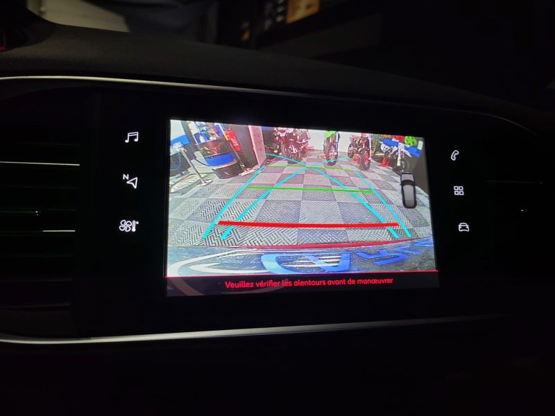 PEUGEOT 308 1.6 THP 225cv GT EAT // APPLE CARPLAY/TOIT PANORAMIQUE/CAMERA DE RECUL