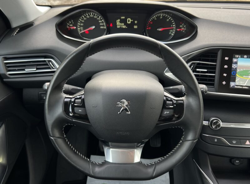 PEUGEOT 308 II ALLURE 1.6 BLUE HDI 115 Cv 27 700 Kms / GPS TACTILE FEUX LEDS - Garantie 1 AN