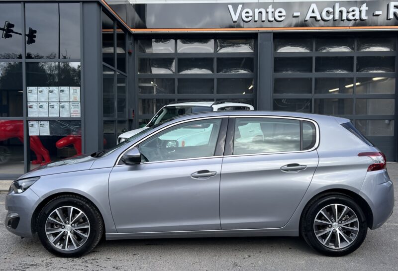 PEUGEOT 308 II ALLURE 1.6 BLUE HDI 115 Cv 27 700 Kms / GPS TACTILE FEUX LEDS - Garantie 1 AN