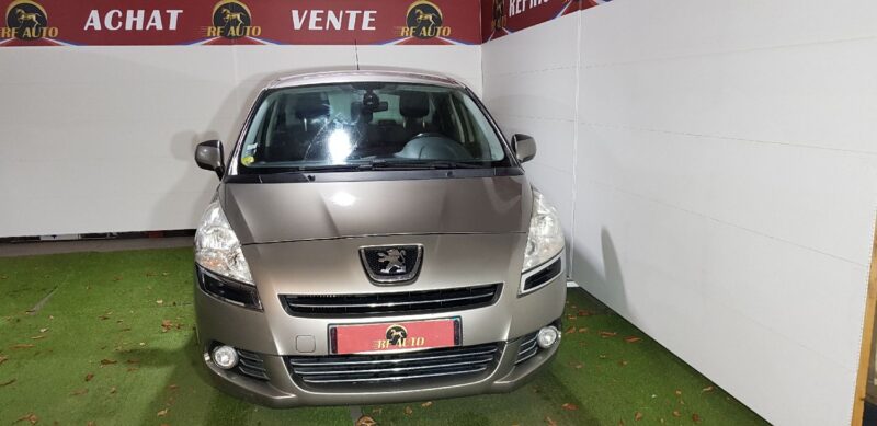 PEUGEOT 5008 2011 1.6 HDi 112cv