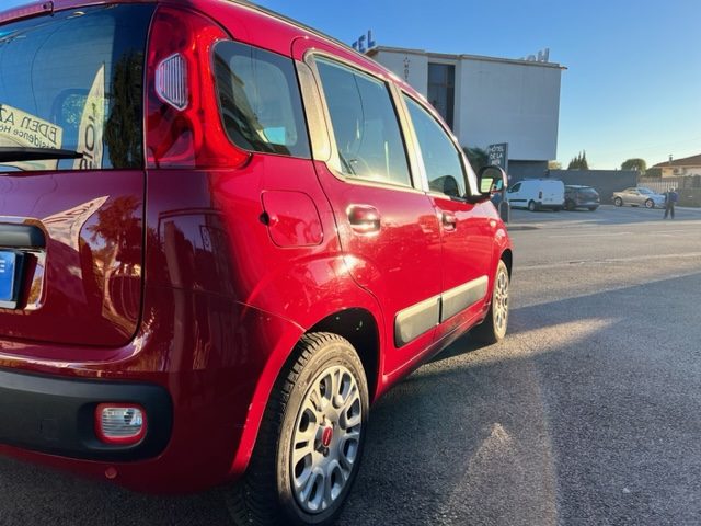 Fiat Panda 0.9 TwinAir Turbo 85CH Dualogic A { BVA }