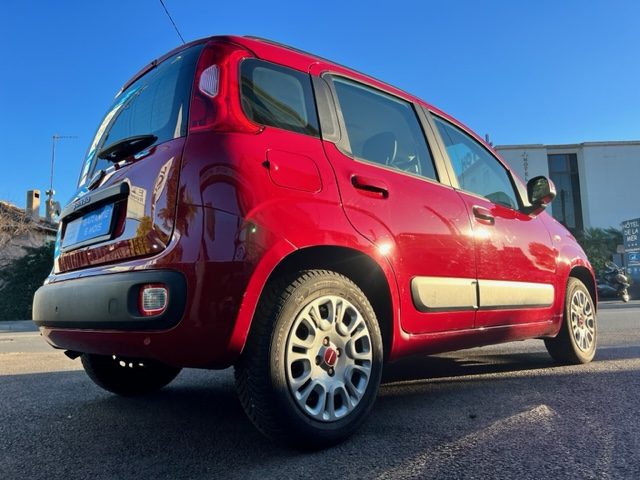 Fiat Panda 0.9 TwinAir Turbo 85CH Dualogic A { BVA }