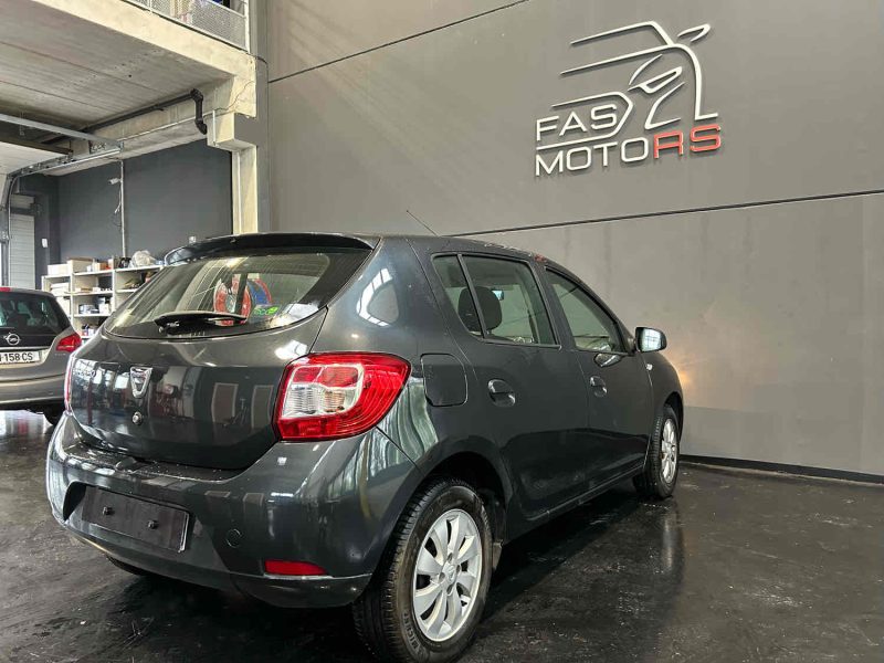 DACIA SANDERO - 0.9 TCE 90cv - Laureate Black Touch - Garantie 6 mois