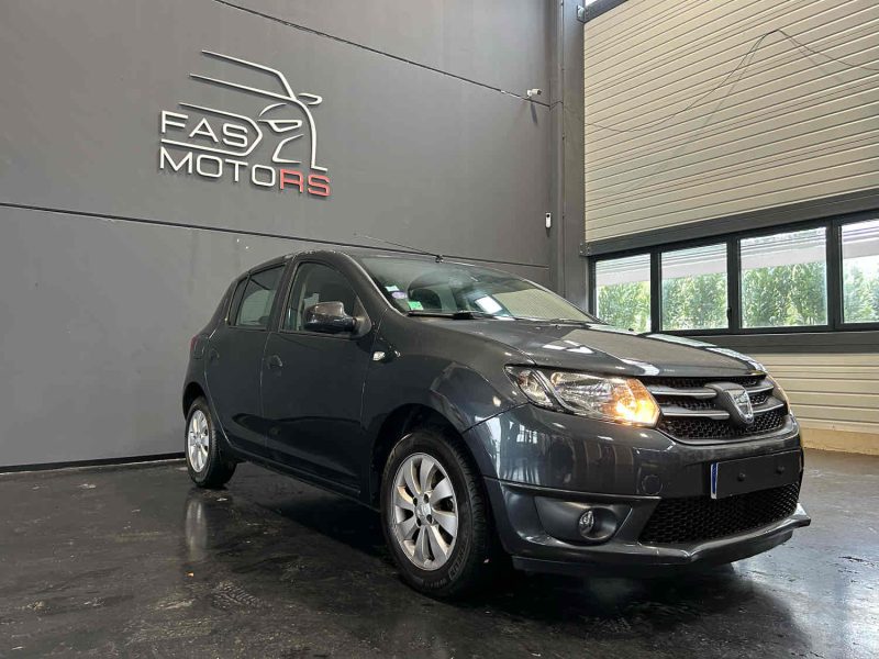 DACIA SANDERO - 0.9 TCE 90cv - Laureate Black Touch - Garantie 6 mois