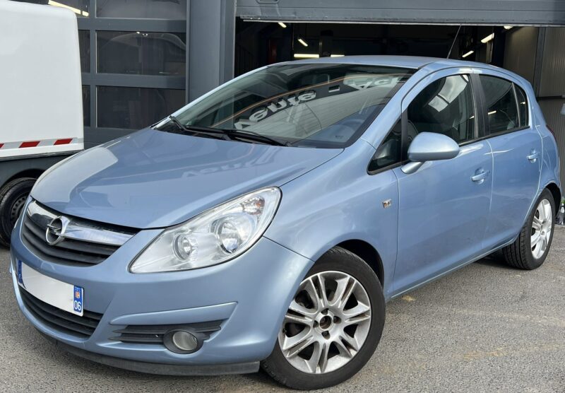 OPEL CORSA D IV 1.4 90 Cv BOITE AUTOMATIQUE / 5 PORTES CLIMATISATION BLUETOOTH - GARANTIE 1 AN