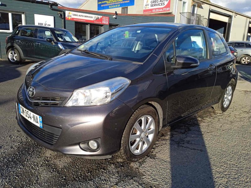 TOYOTA YARIS 2012