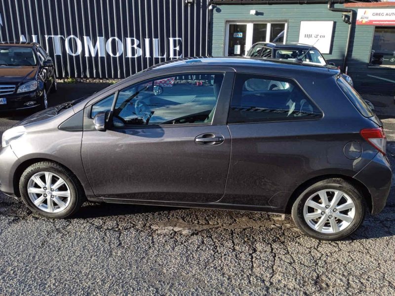 TOYOTA YARIS 2012