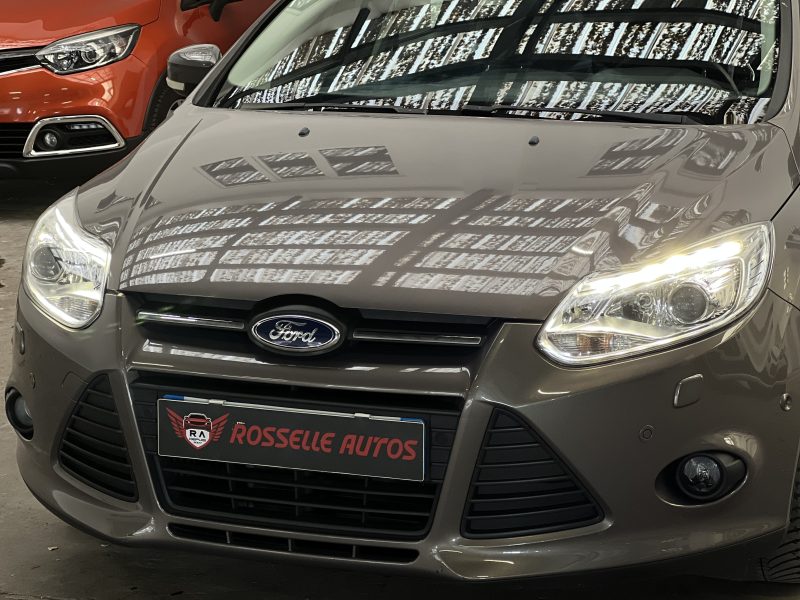 FORD FOCUS 1.0 SCTi 100ch EcoBoost Champions-Edition