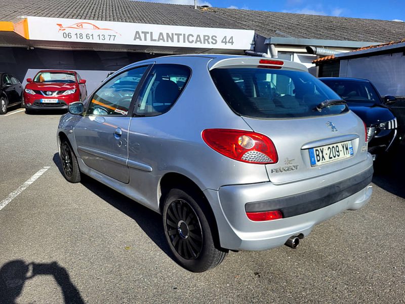 PEUGEOT 206+ 1.4e 75 CV ACTIVE