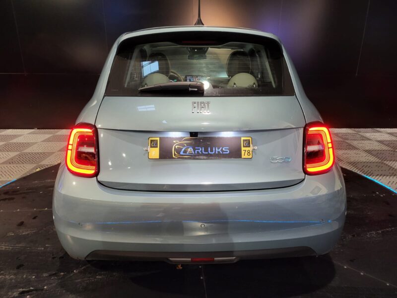 FIAT 500e La Prima 3+1 118cv 1ère Main // TOIT PANORAMIQUE/CHARGEUR A INDUCTION/CAMERA DE RECUL